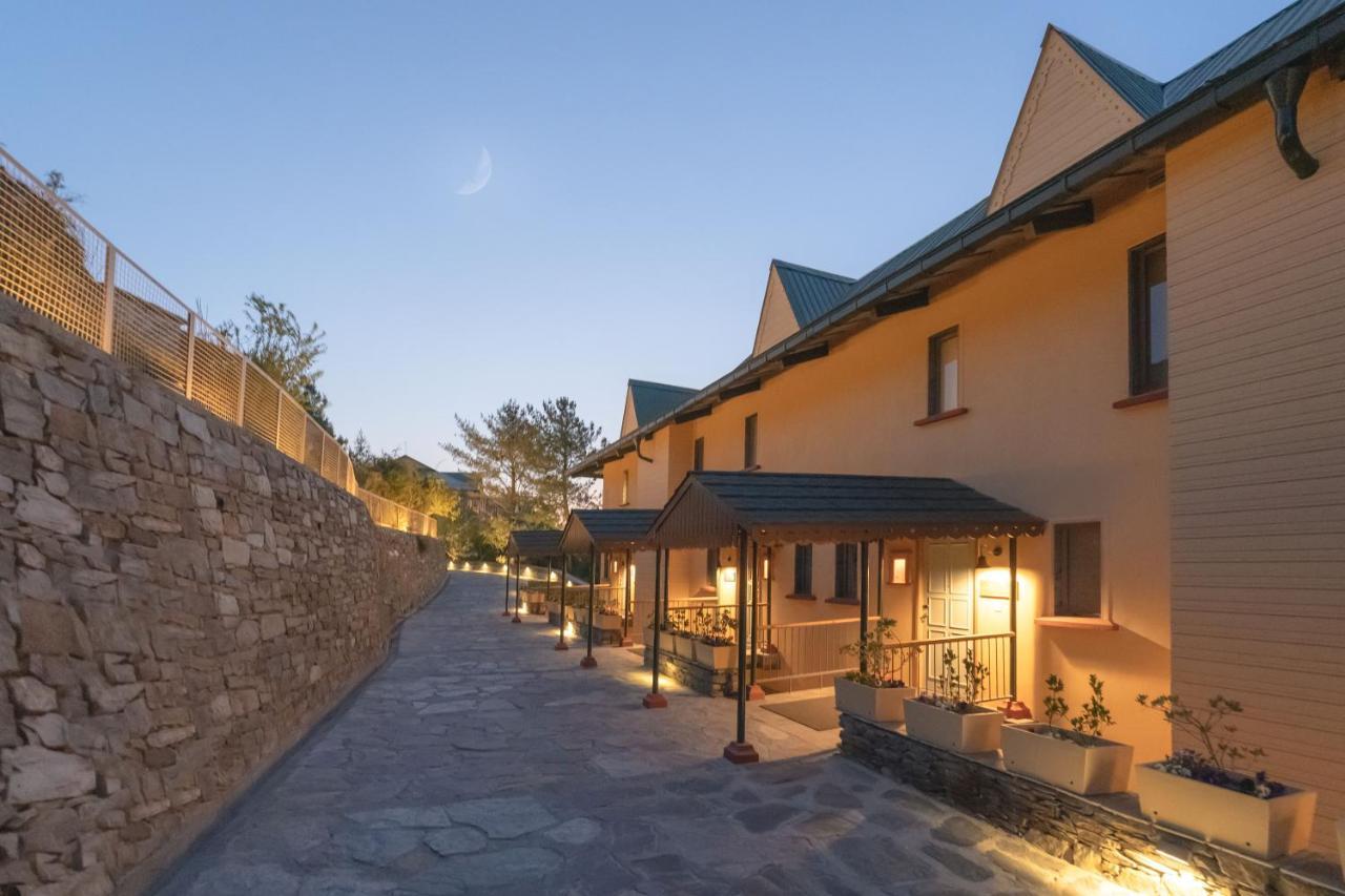 Taj Theog Resort & Spa שימלה מראה חיצוני תמונה