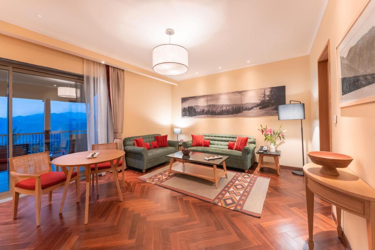 Taj Theog Resort & Spa שימלה מראה חיצוני תמונה