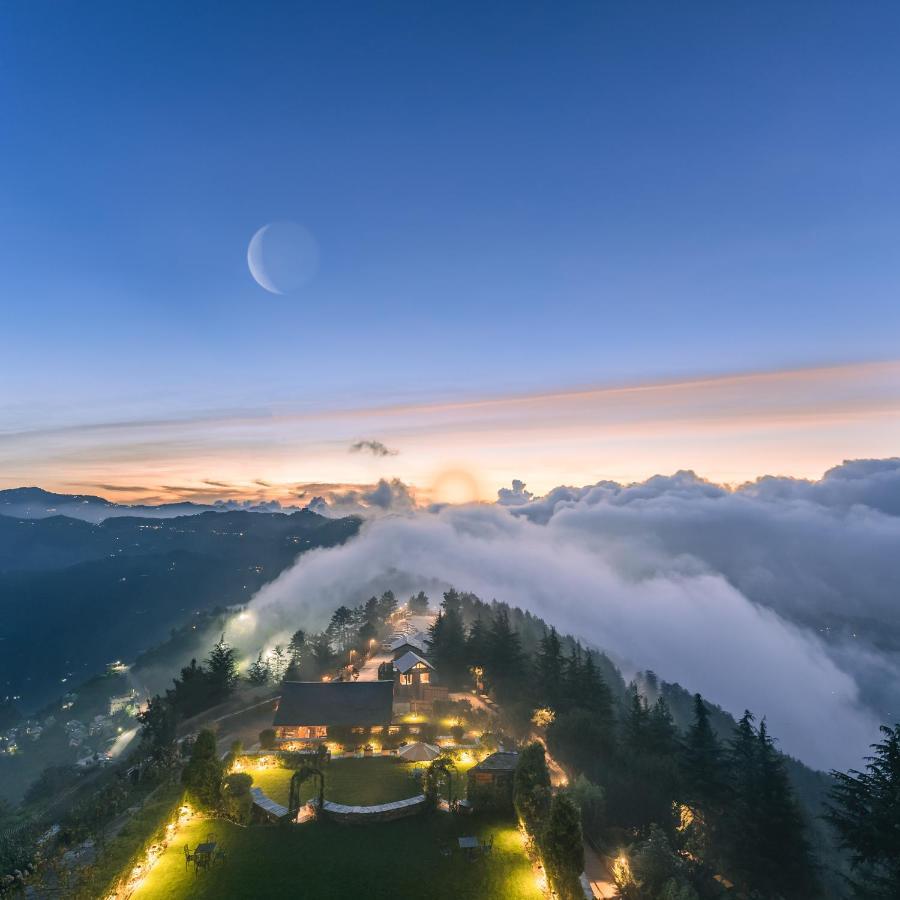 Taj Theog Resort & Spa שימלה מראה חיצוני תמונה