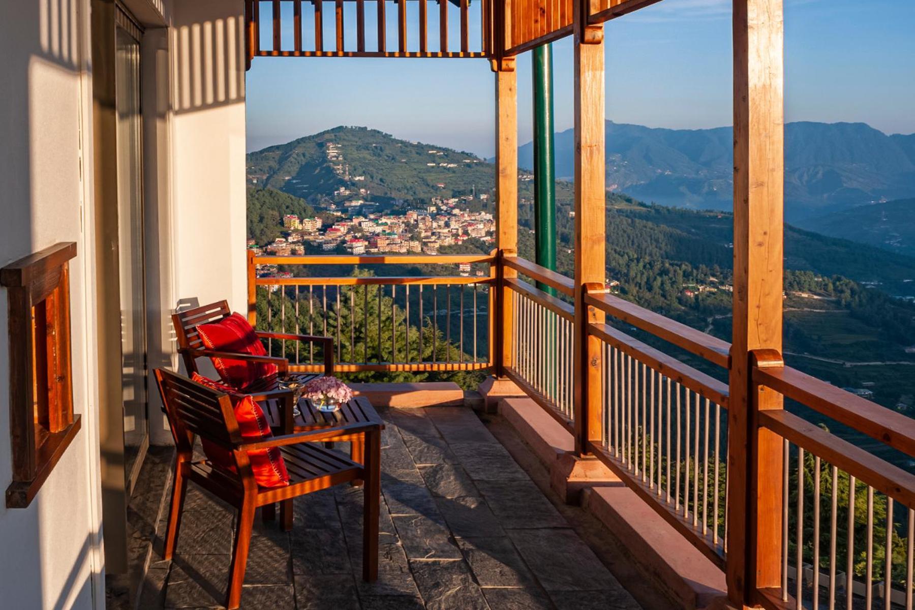 Taj Theog Resort & Spa שימלה מראה חיצוני תמונה